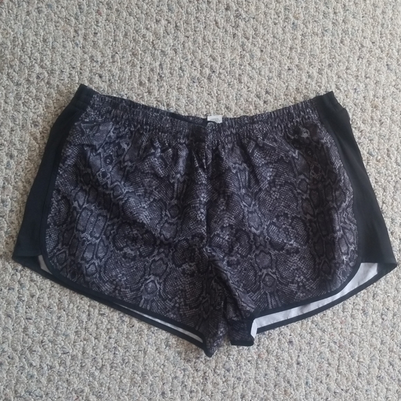 Danskin Now Other - Swim/workout shorts